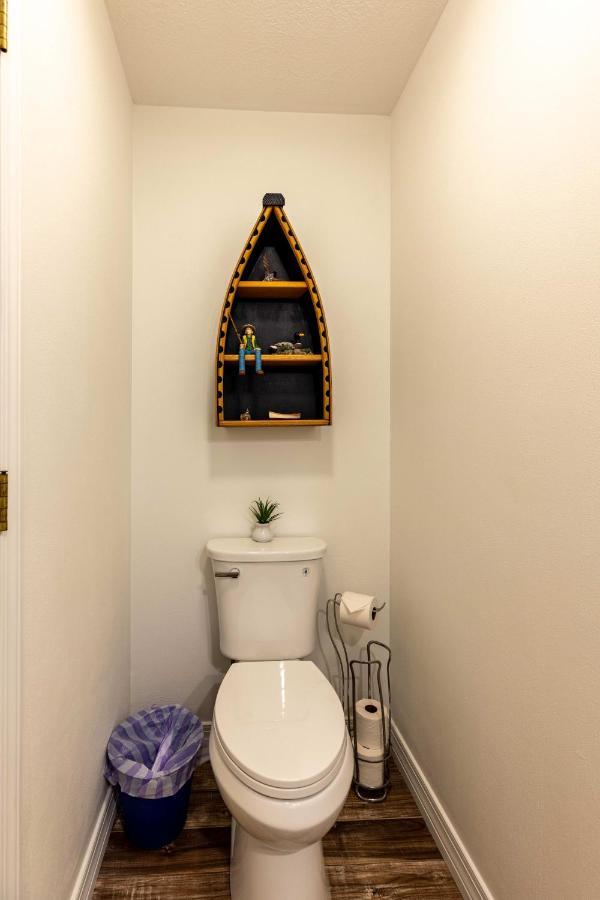 B 32-1 Spacious Villa Close To Pool 布蘭森 外观 照片